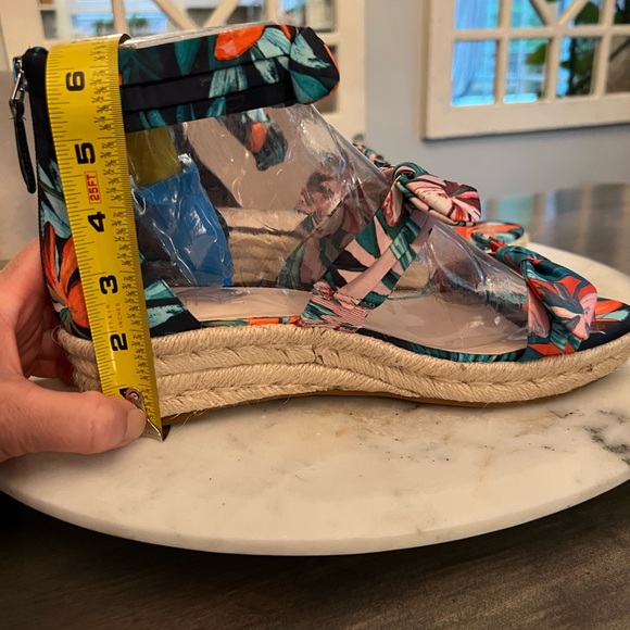 NWOT Nine West Navy Wedge Sandals 9.5 - Picture 6 of 8